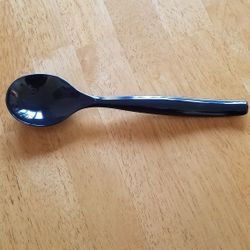 Plastic serving spoons