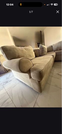 SECTIONAL SOFA