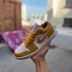Jordan 1 Low Pollen for Sale in Los Angeles, CA - OfferUp