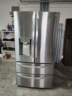 FREE LG REFRIGERATOR. LMXS28626S. STOPPED COOLING