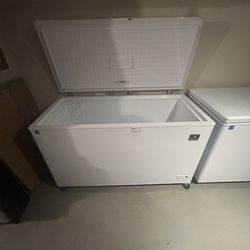 Commercial Chest Freezer