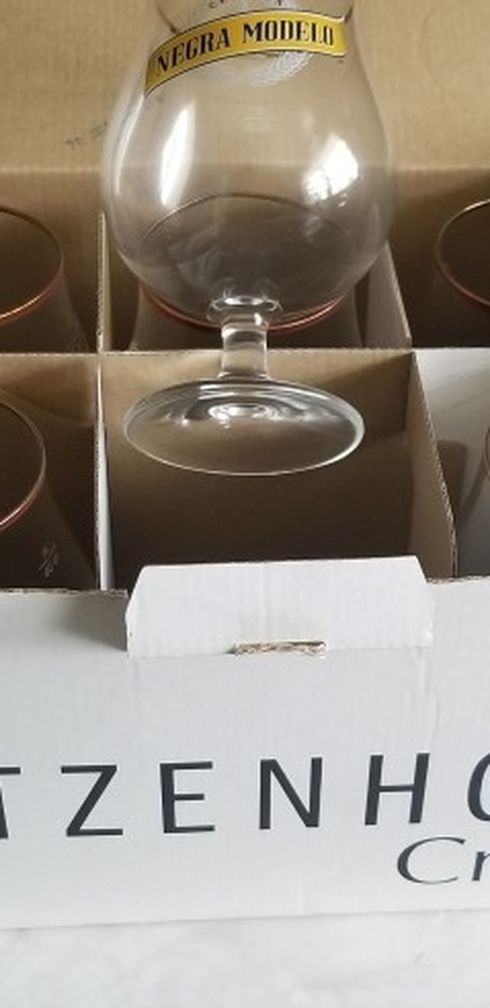 6 Negro Modelo Glasses