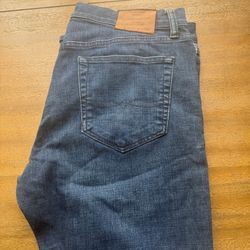 Lucky Brand/ Levis