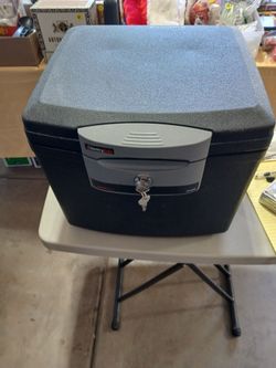 Portable safe
