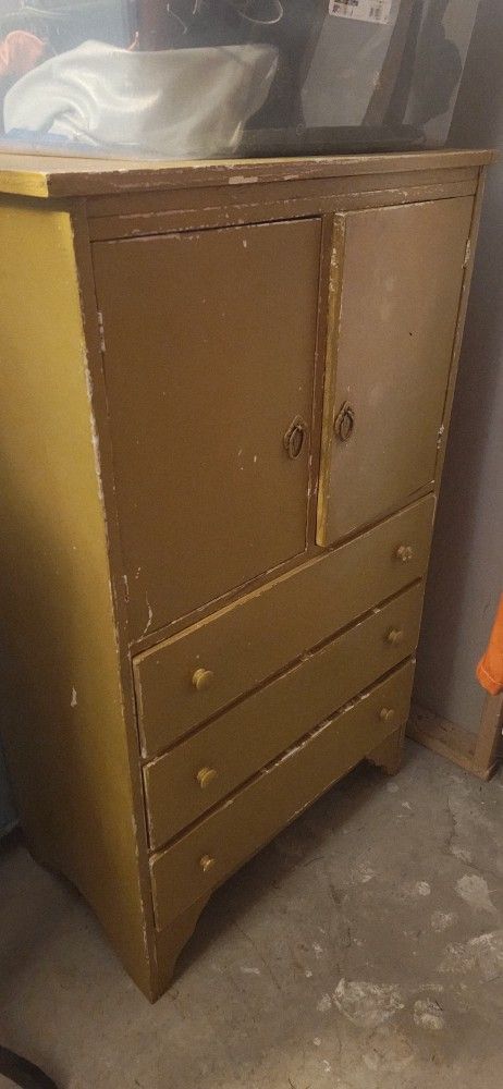 Vintage Wood Cabinet w/Drawers