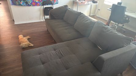 Excellent 2-piece Sofa/Couch With Pillows