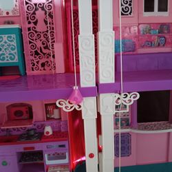 XL Barbie Doll House