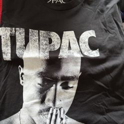 2PAC XXL T Shirt And Greatest Hits Cd