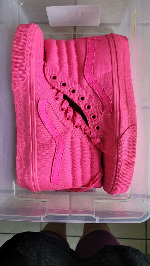 Custom Pink LV Vans Men's Size 9 for Sale in Richardson, TX - OfferUp