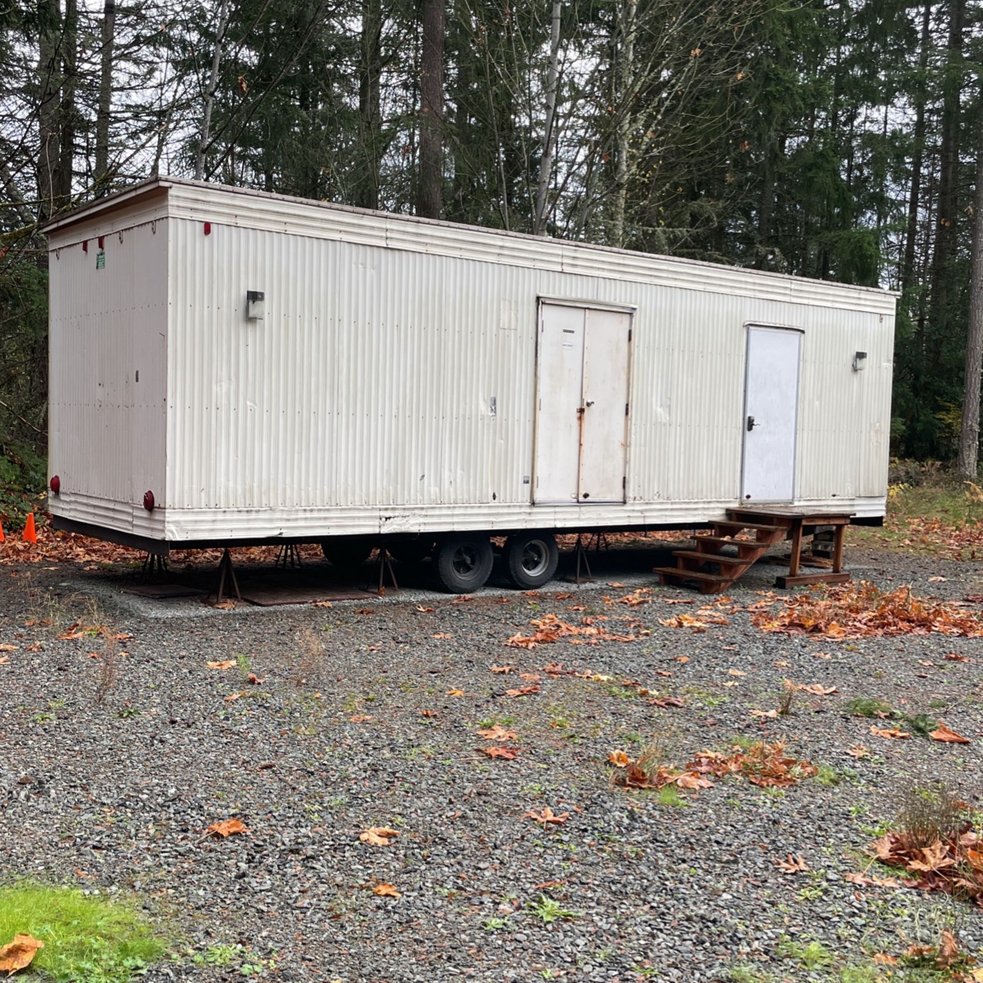 10x32 Job Shack