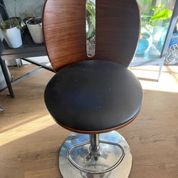 2 Salon Chairs