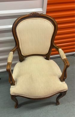 Italian Chateau DAx Style Upholstered Arm Chair
