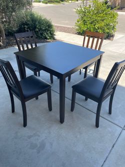 Dining Table Set Excellent Condition