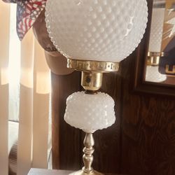 Vintage Hobnail Milk glass Lamp