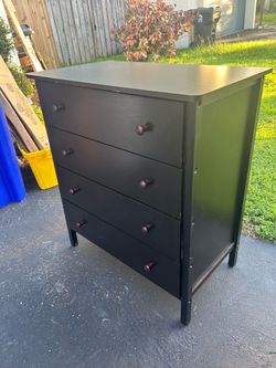 4 Drawer dresser