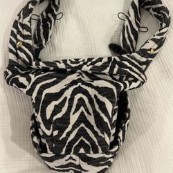 Artipoppe baby Tyger ZG Carrier Model: ZTyBWC03