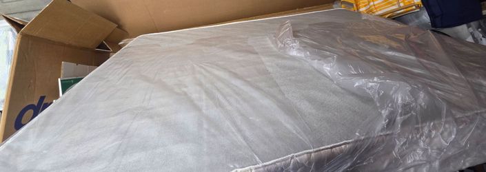 Used posturpedic queen box spring