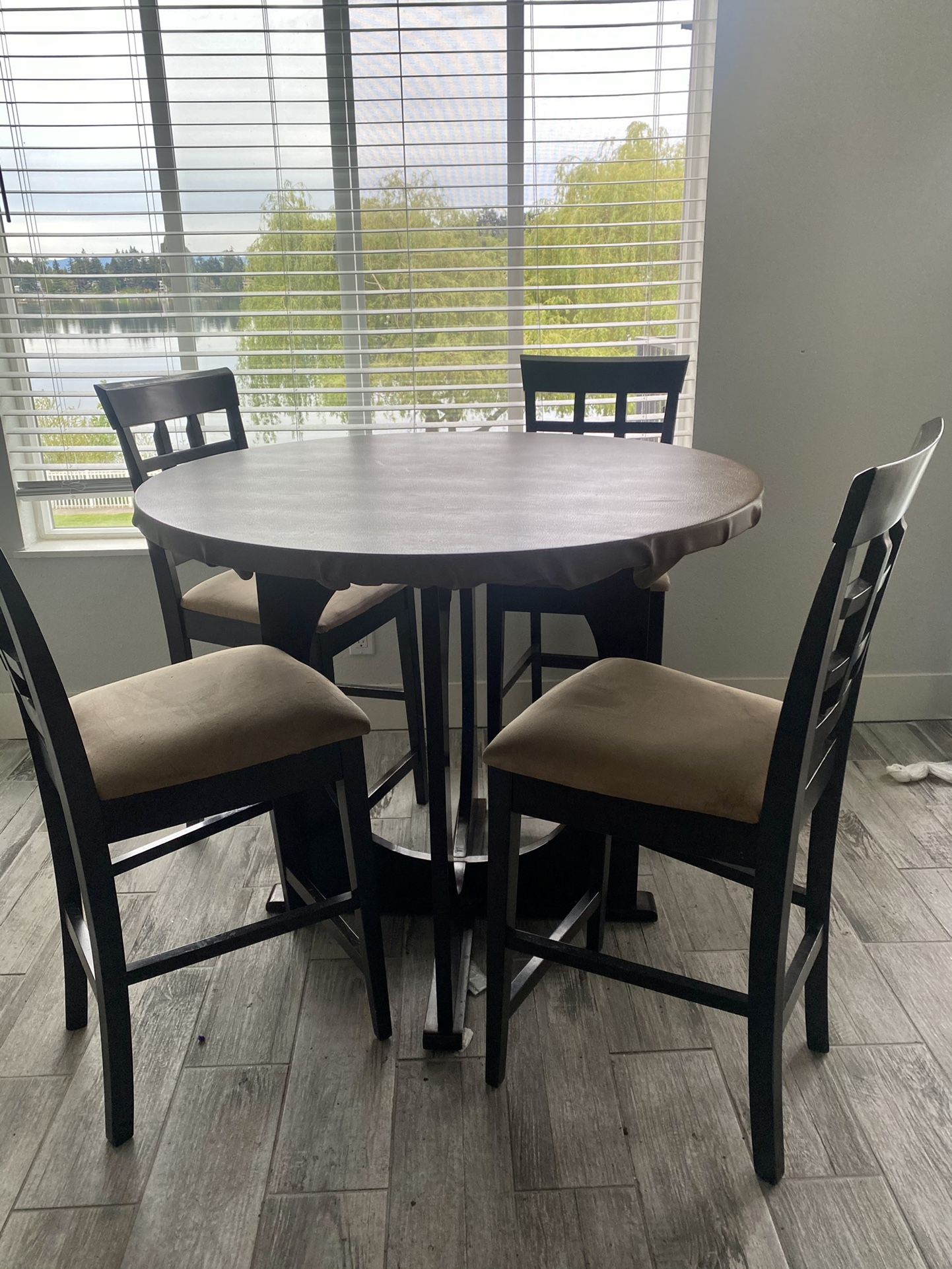 Tall Dinning Table