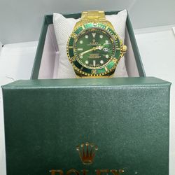 Brand New Green Face / Gold Band Designer Watch With Box! 