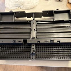 15-22 Chevy Colorado GMC Canyon Shutter