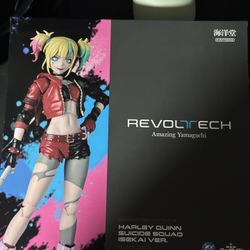 Revoltech Amazing Yamaguchi Harley Quinn Isekai Ver