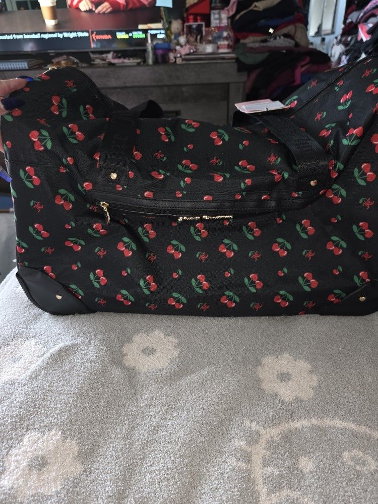 Juicy Couture 🍒 Rolling Duffle Bag