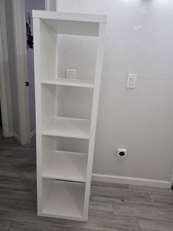 White backless shelf
