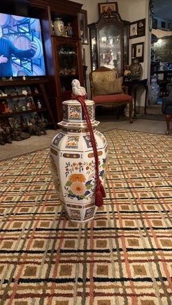 Vintage Octagonal Imari-Style Porcelain Covered Urn with Floral Motif