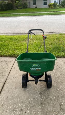 Scott’s turf builder edge guard dlx broad spreader