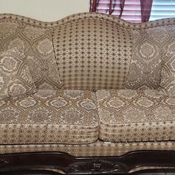  2 pieces sofa set in great conditions 
