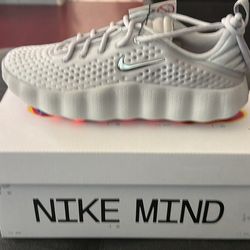 Nike Mind 002 Light Smoke