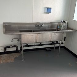 Commercial Stainless Sink With Faucet