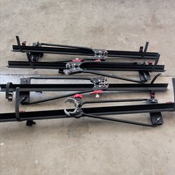 4 Yakima Raptor Aero Upright Bike Mounts, Like New