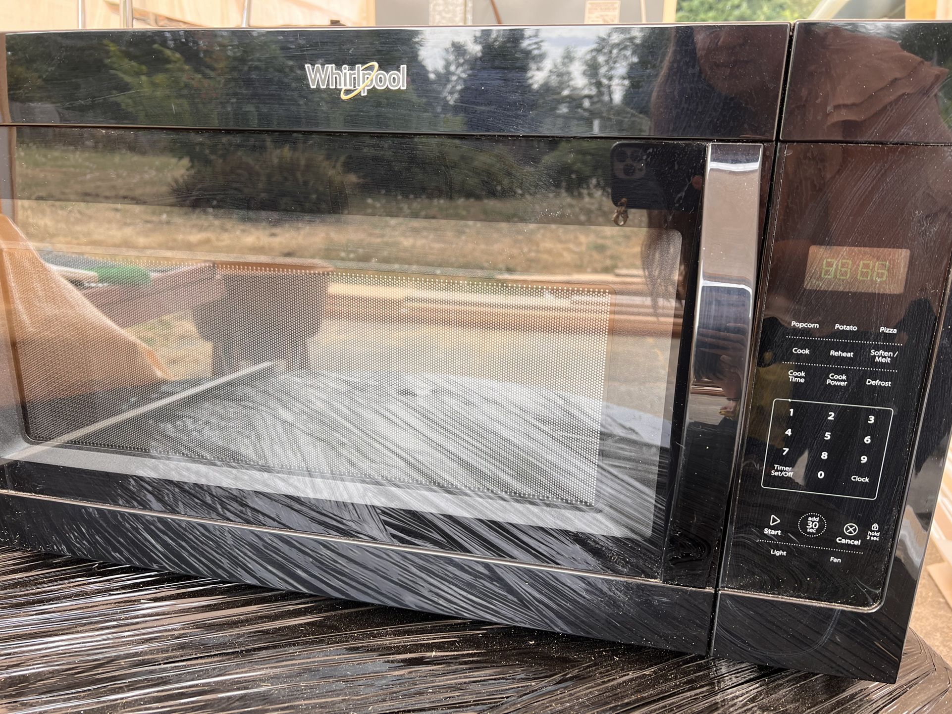 Microwave Black 