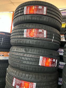 📲✔️215/50/17 vendo set de llantas nuevas Supermax