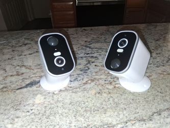 Security Wi-Fi Wireless Cameras Brand New $30 With Charger