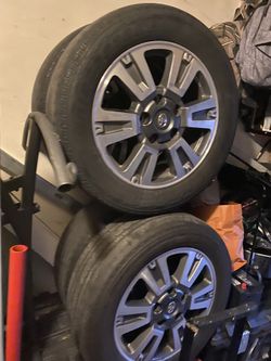 2019 Toyota Platinum stock wheels