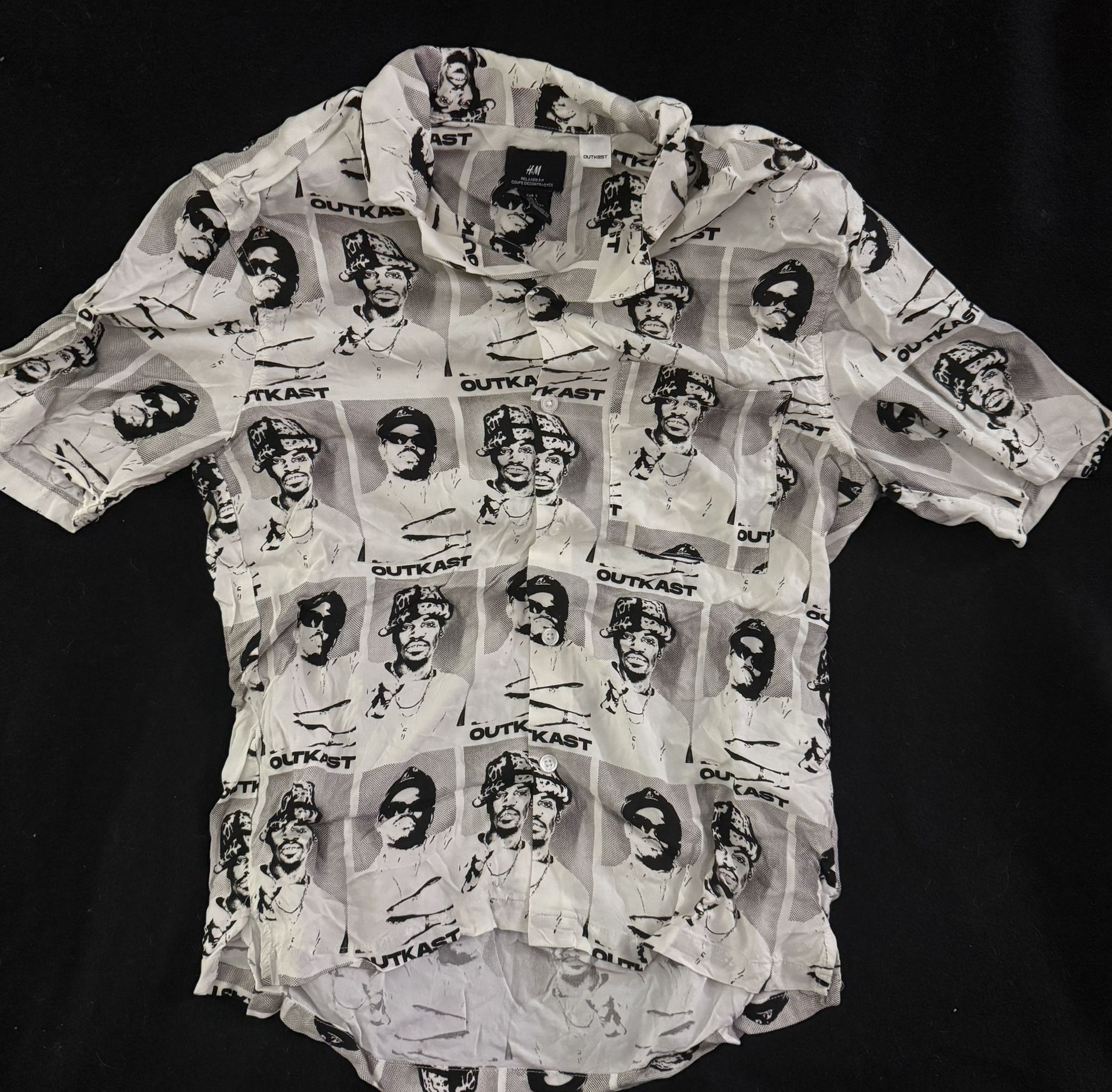 Outcast Relax Fit button Up Shirt ( Sm )