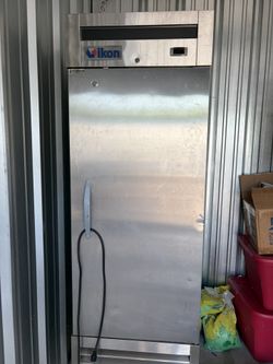 Commercial Refrigerator
