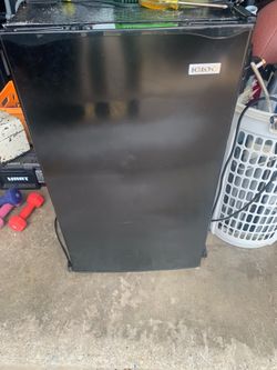 Mini fridge