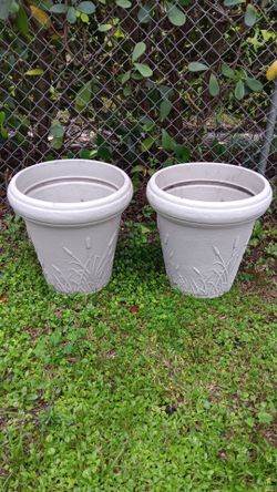 2 Large Large Planters/Flower Pots