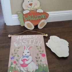 Bunny Wall Decorations and Platter