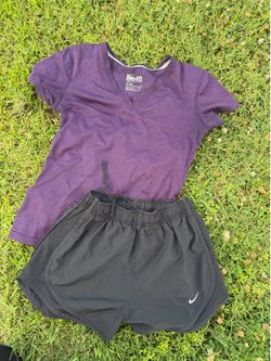 Women’s small Nike set