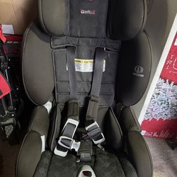 Braitax Toddler carseat