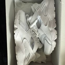 Nike Huarache White 8.5W