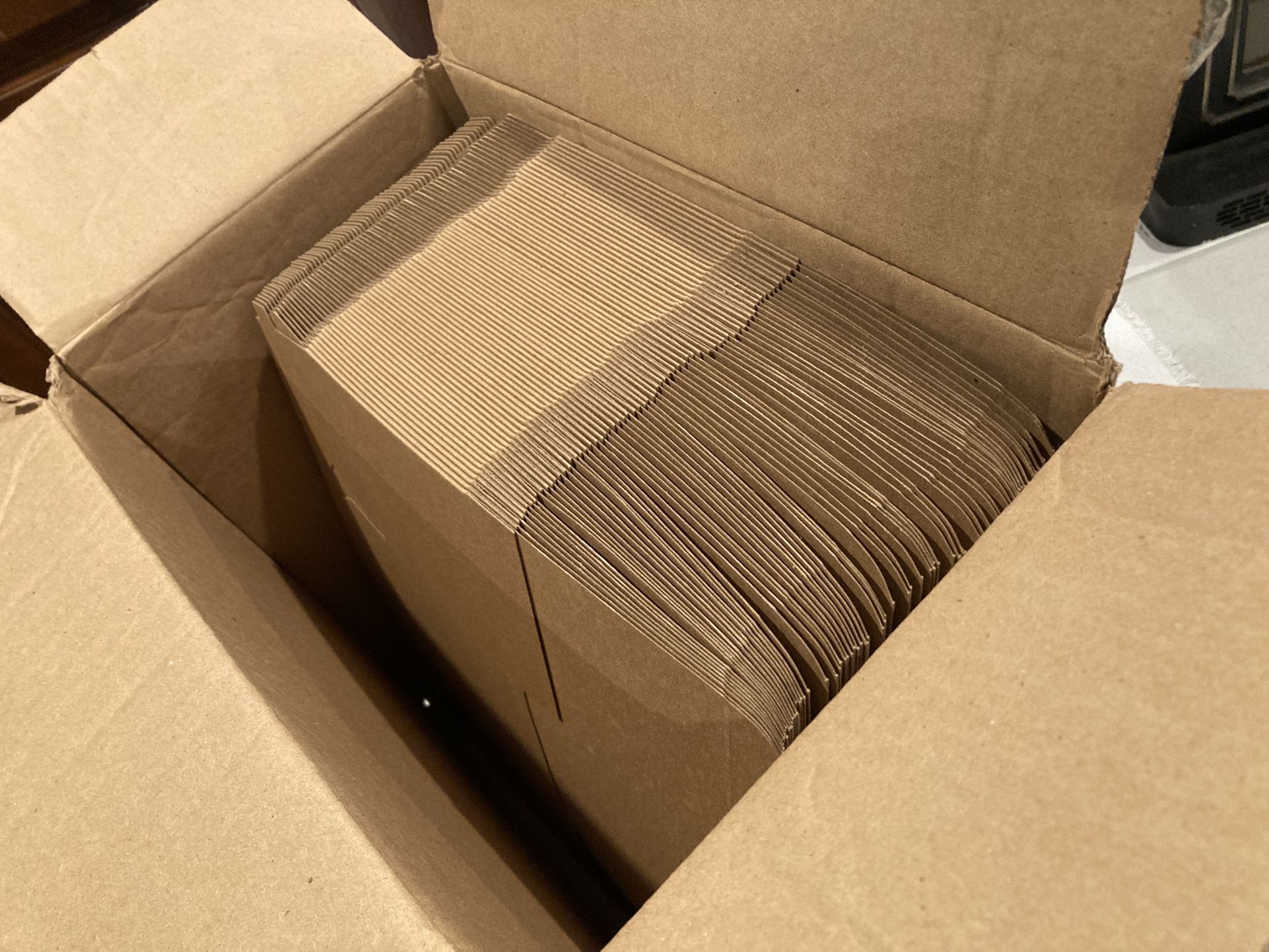 New Cardboard Gift Boxes