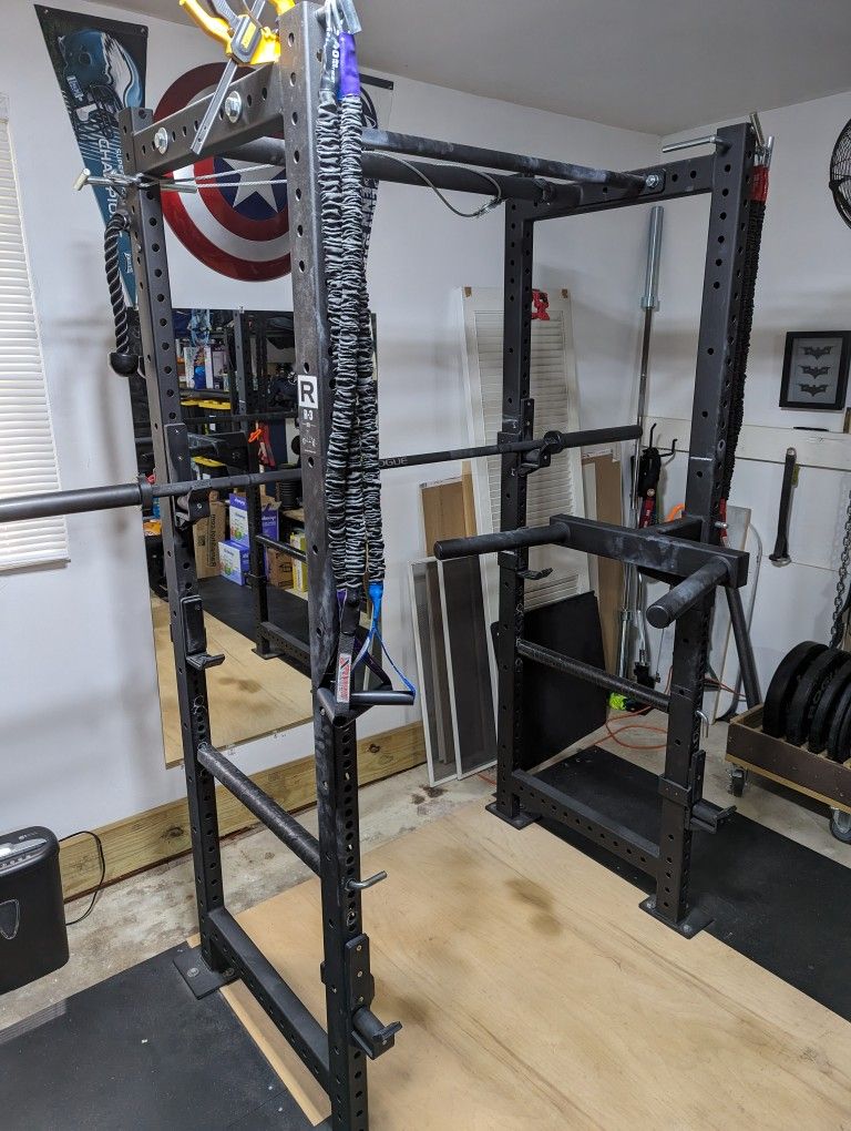 Rogue R-3 Shorty Power Rack And Dip Attachment