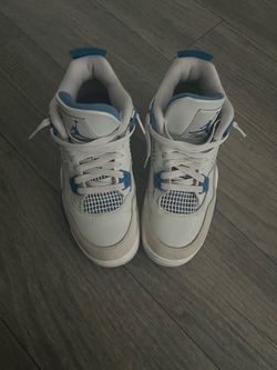 Air Jordan 4 Military Blue