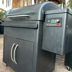 Treager Smoker Silverstone XL With Wifi 