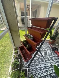 Garden Bed Stand